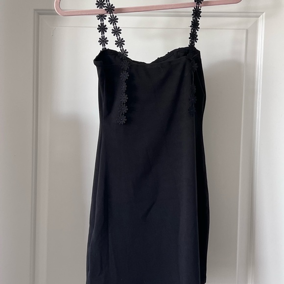 Commense Black Ruched Bodycon Mini Dress - Picture 3 of 4